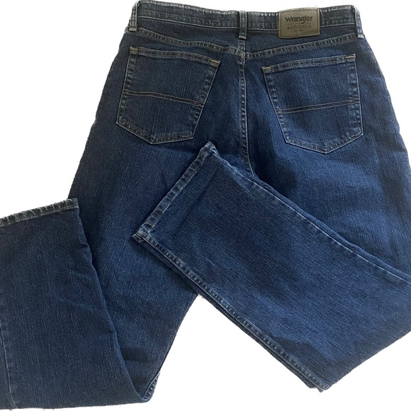 Wrangler Jeans - Picture 2 of 4